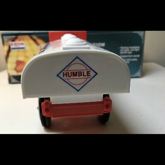 Exxon Humble 997 Toy Tanker Truck -  2nd in series - NEW in original box - Picture 7 of 7